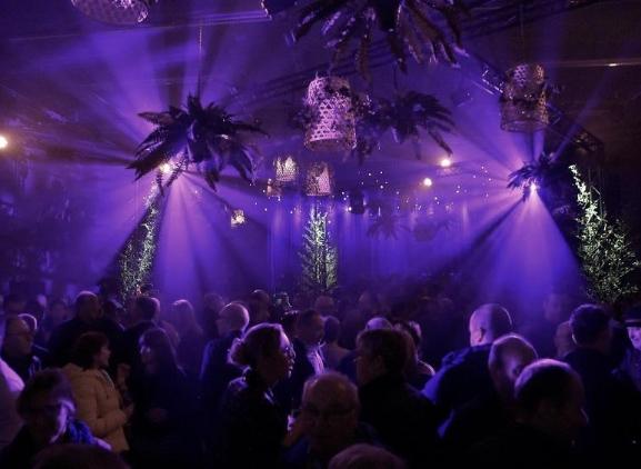 VAN A TOT Z VAN A TOT Z